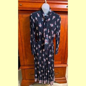 Vintage Talbots dress with shoulder pads !
